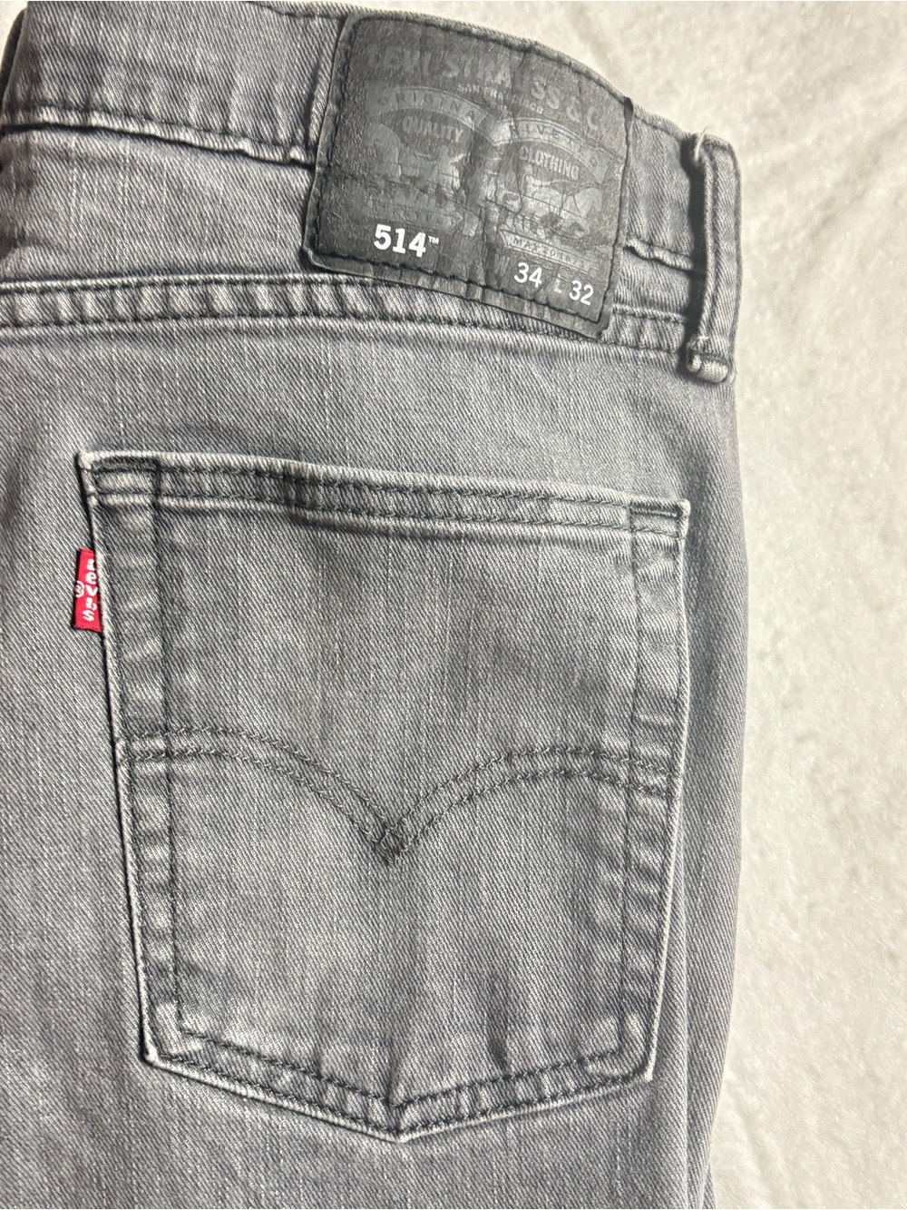 Levi's Slim Straight Jeans in Faded Gray - Picture 5 of 9